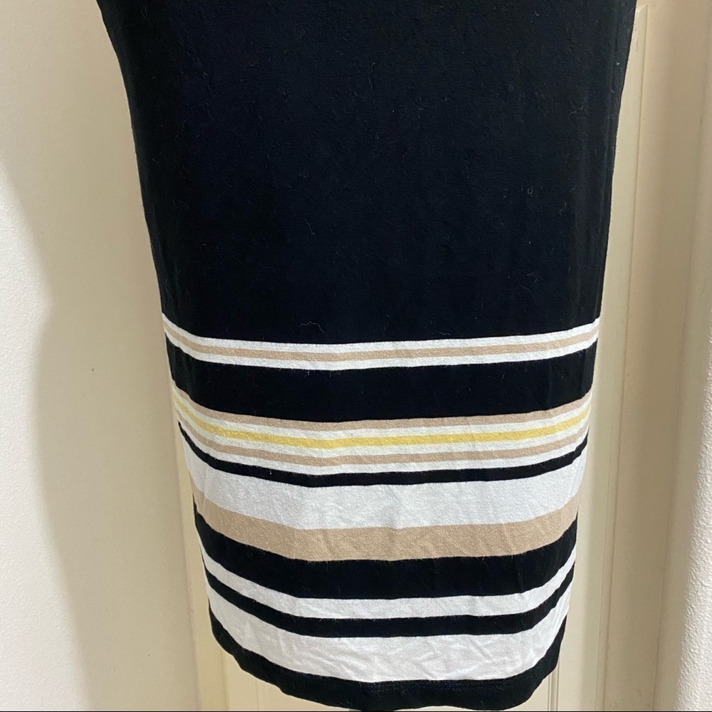 White House Black Market
Women's Mock Neck Striped
Sheath Dress Size O EUC - Picture 3 of 7